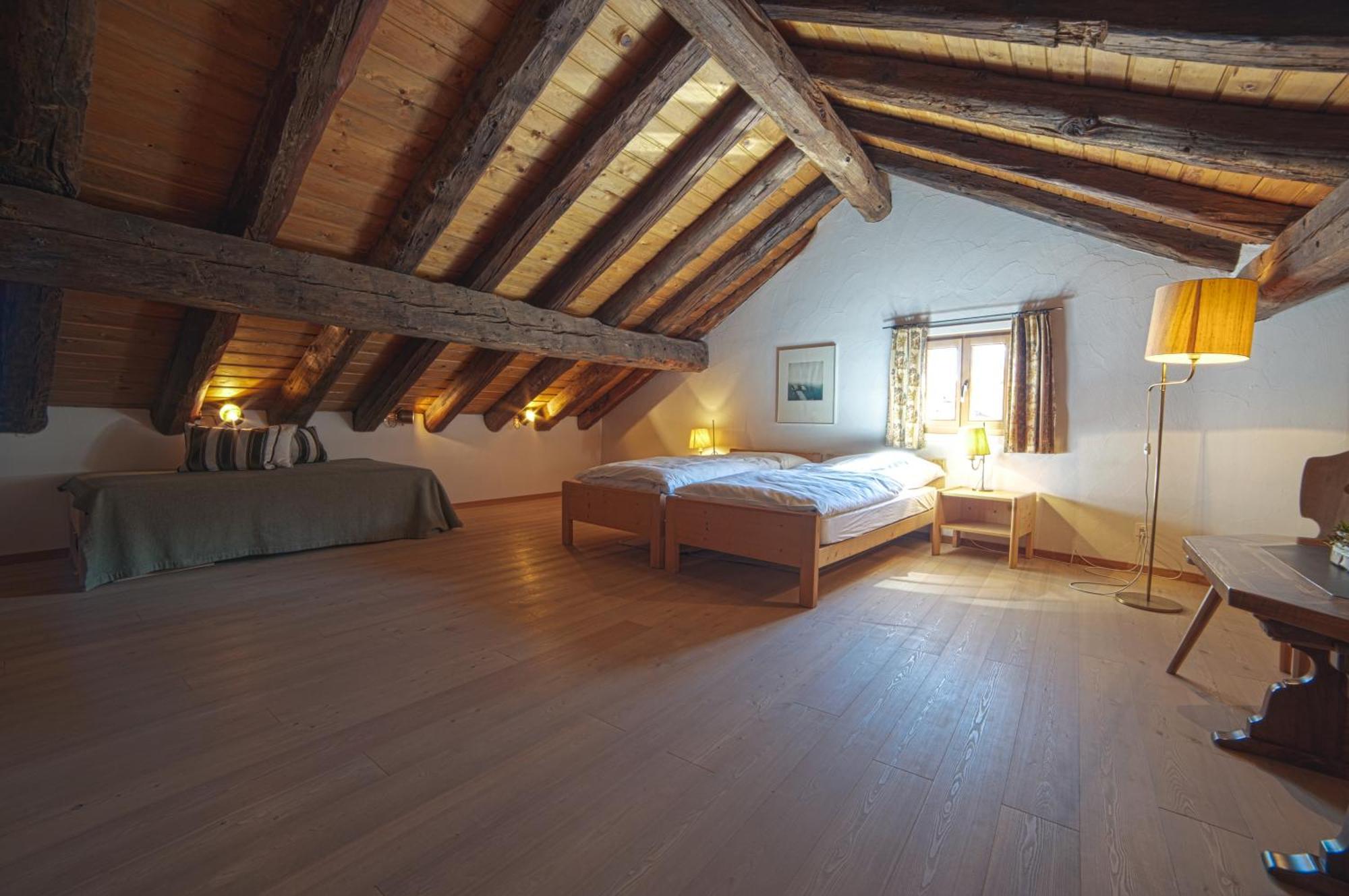 Chesa Michel Apartment Bever Cameră foto