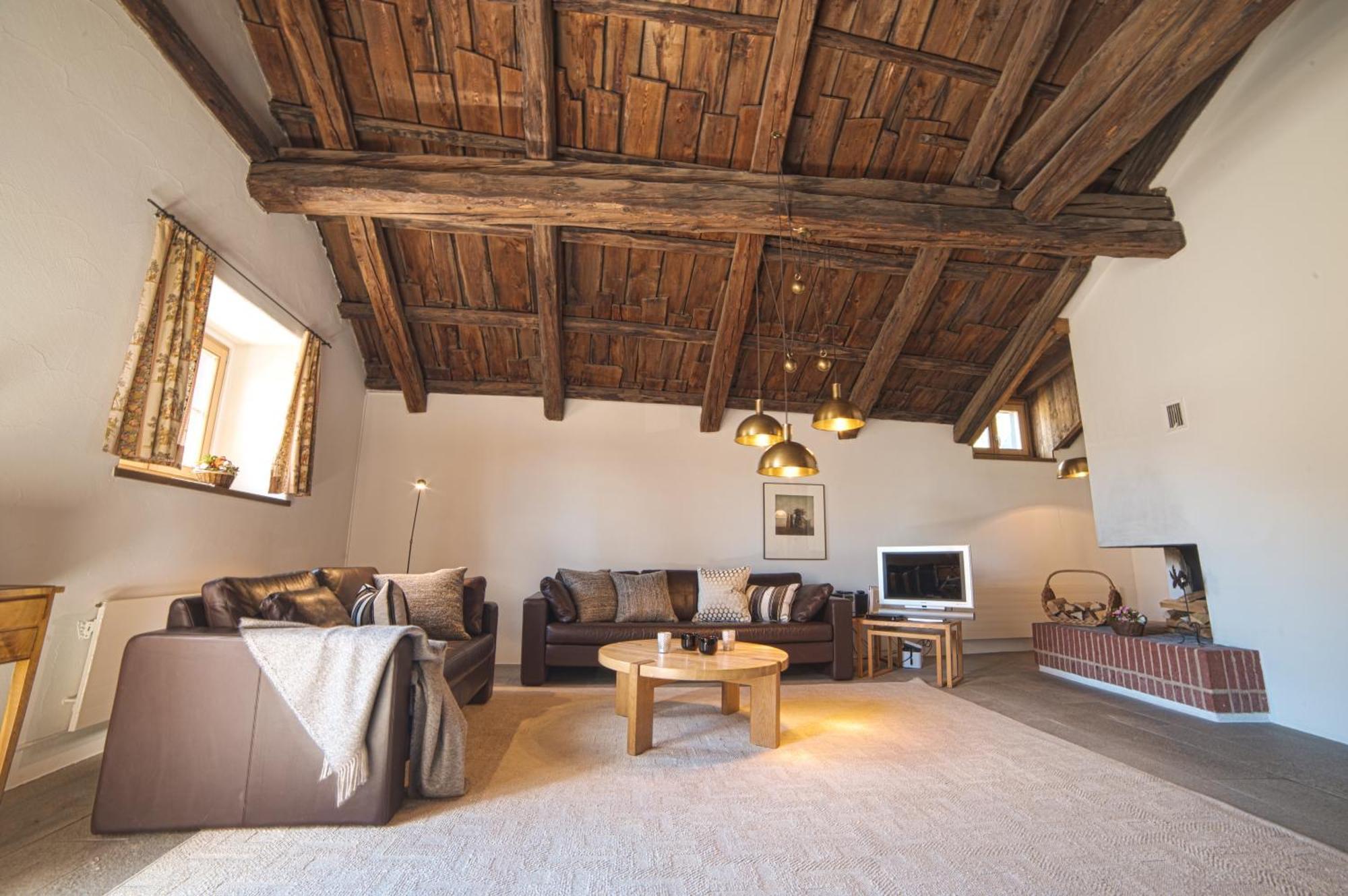 Chesa Michel Apartment Bever Cameră foto
